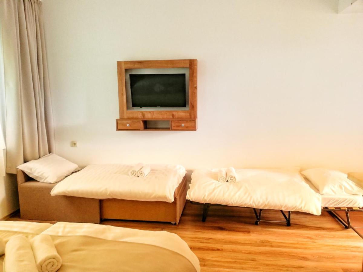 Boro Apartman Tiszafured Exterior photo