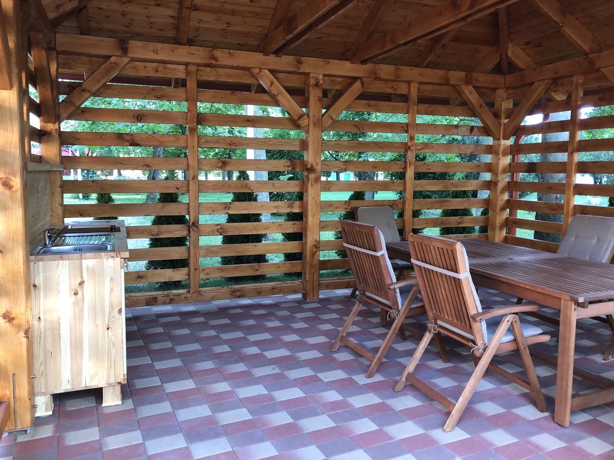 Boro Apartman Tiszafured Exterior photo